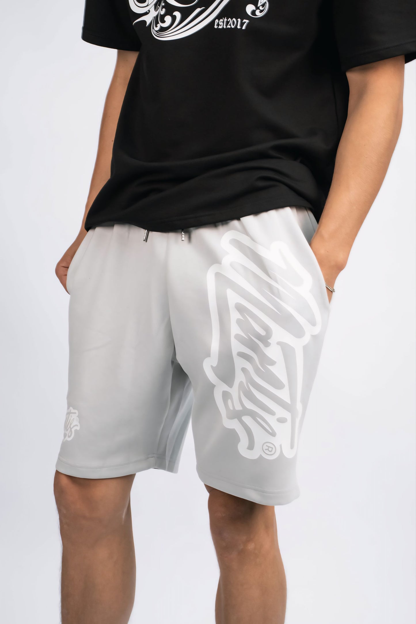 Mantis Signature Graffiti Shorts Silver