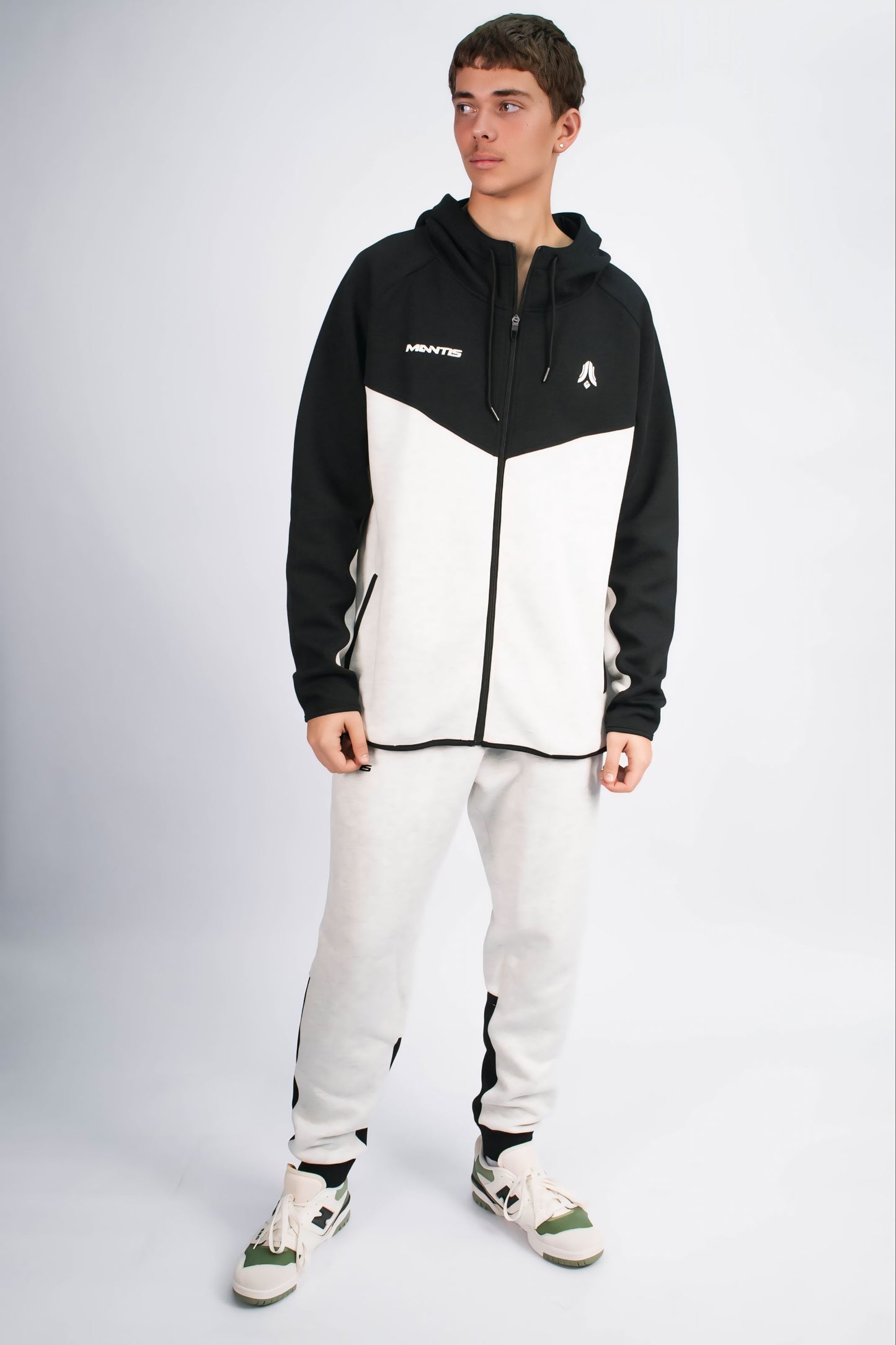 Mantis Tech-Fleece Trackpants